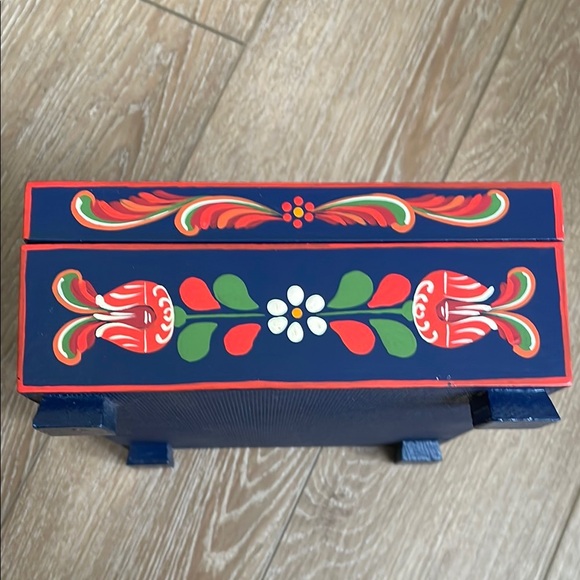 Colorful Decorative Box - Picture 4 of 7